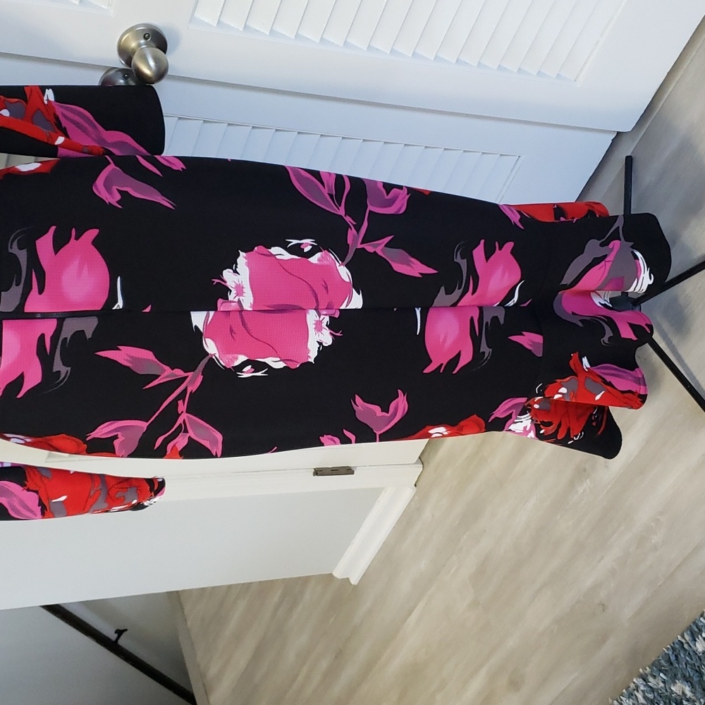 Dress - Picture 4 of 6
